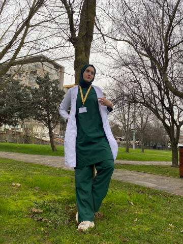 VERA LİKRALI AVCI YEŞİLİ TAKIM SCRUBS